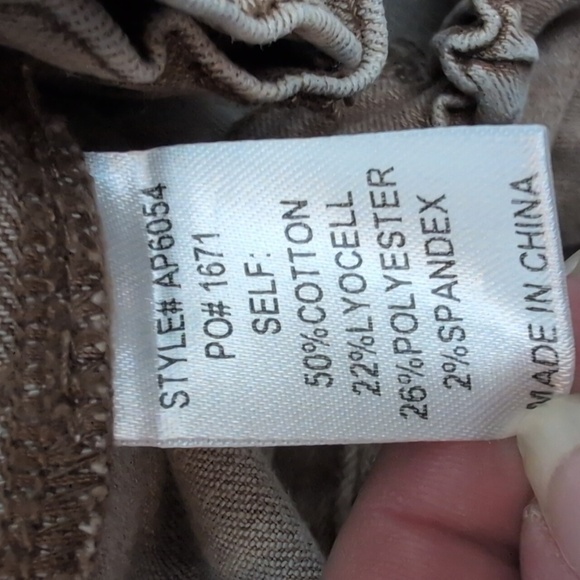 AnnieWear Lyocell Stretch High Rise Cargo Jeans in Toffee Tan Brown size Large - Picture 4 of 5